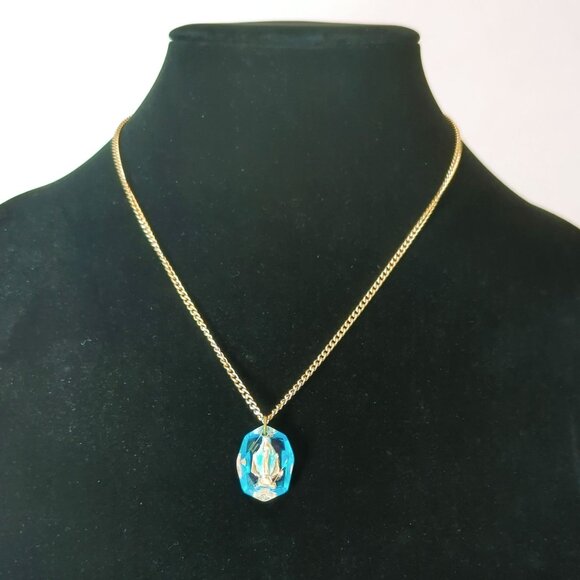 Vintage Miraculous Mary Blue Faceted Pendant With Gold-Tone Chain Necklace 19in - Picture 3 of 8